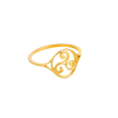 Bague Triskel Femme en or avec motif ajouré en spirale celtique