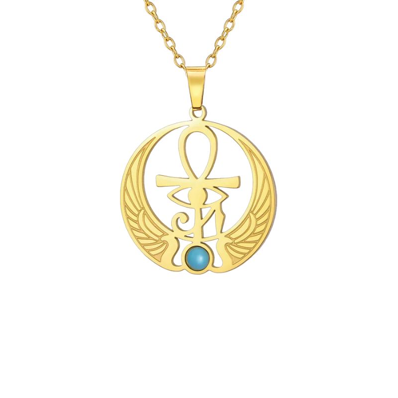 Collier Œil égyptien en acier inoxydable couleur or, orné d'une pierre bleue et de motifs inspirés de l'Ankh et des ailes d'Horus, symbole de protection et de vie éternelle.