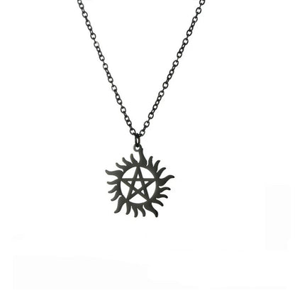 collier pentagramme en acier inoxydable noir