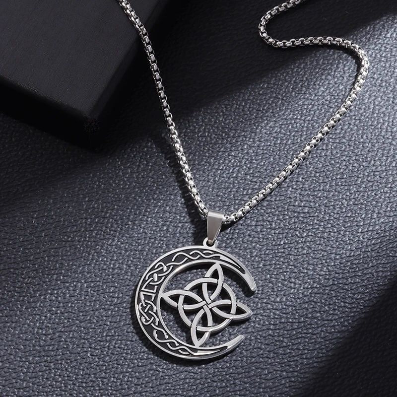 collier sorcière en acier inoxydable finition argent