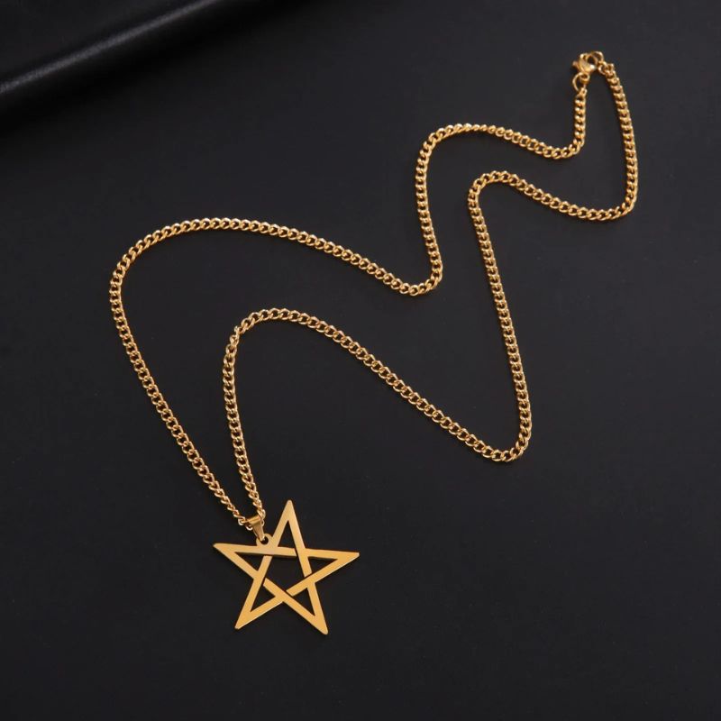  Chaîne dorée avec pendentif pentacle en acier inoxydable